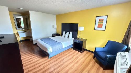 Beaverton Hotel | Pepper Tree Inn