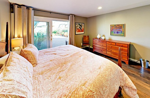 Santa Rosa House | Pepperwood Escape