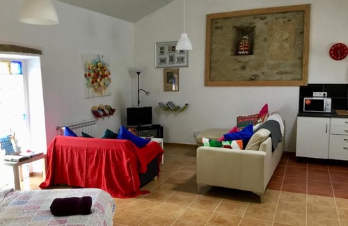Tomar House | Pequena Graca