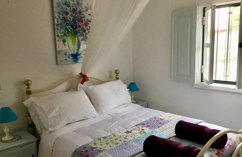 Tomar House | Pequena Graca