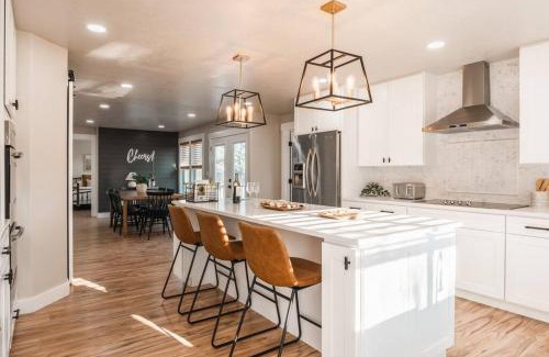 Huston House | Pera Blanca in the heart of wine country Caldwell
