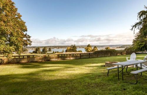 Oak Harbor House | Perch - Balda Getaway