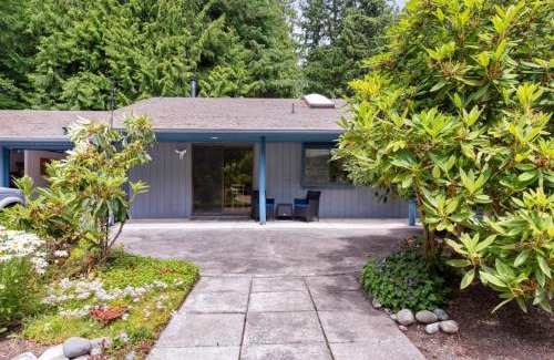 Coupeville House | Perch - Island Hideaway
