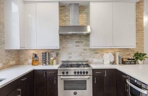 Lower Queen Anne House | Perch - Walk to Space Needle | 3BR/2BA Home w Parking!