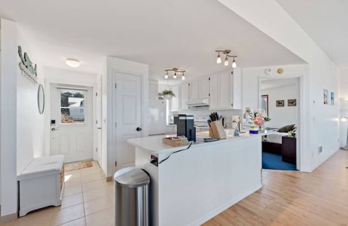 Oak Harbor House | Perch - West Beach Point: Panoramic view home w/Hot Tub! Pet Friendly!