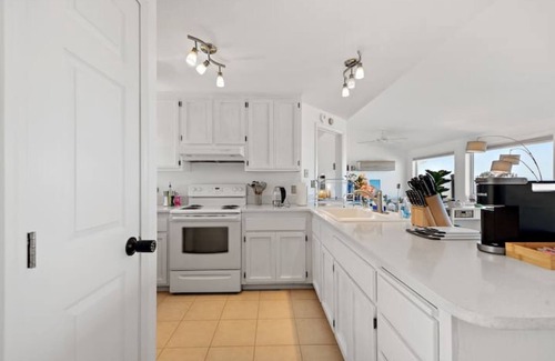 Oak Harbor House | Perch - West Beach Point: Panoramic view home w/Hot Tub! Pet Friendly!