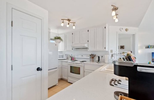 Oak Harbor House | Perch - West Beach Point: Panoramic view home w/Hot Tub! Pet Friendly!