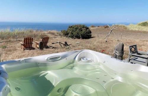 Oak Harbor House | Perch - West Beach Point