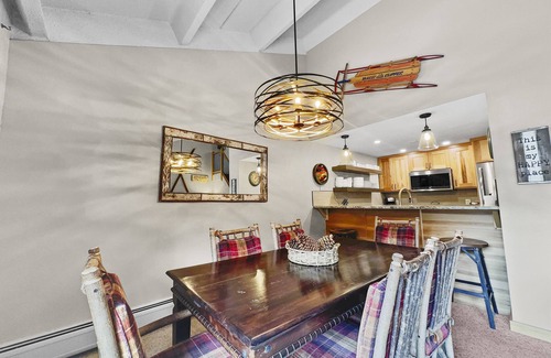 East Village at Copper Condo | Peregrine Lodge - Remodeled Kitchen - Steps to Super Bee Lift - PG309