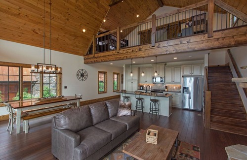 Elk Park Cabin | Peregrine's Perch- amazing views, hot tub, outdoor fireplace, Eagles Nest amenities
