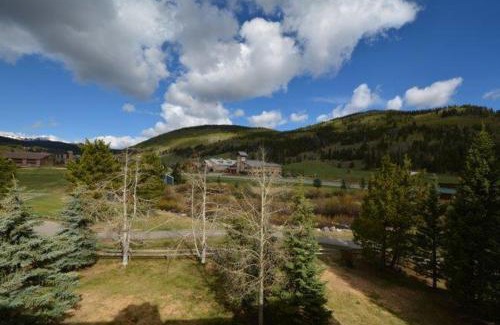Copper Mountain Apartment | Peregrine