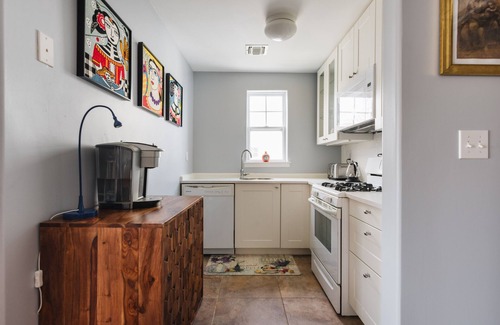 Queens Apartment | Perfect 1-Bedroom Apt. by the Beach in NYC