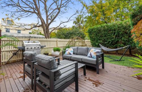 Clifton Hill Apartment | Perfect 2-Bed Inner-City Home with Pool & BBQ Area
