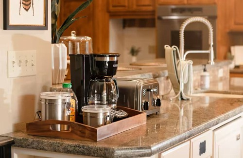 Visalia Villa | Perfect 2-Family Sequoia Pool Getaway – Playground, Gym, Chef's Kitchen
