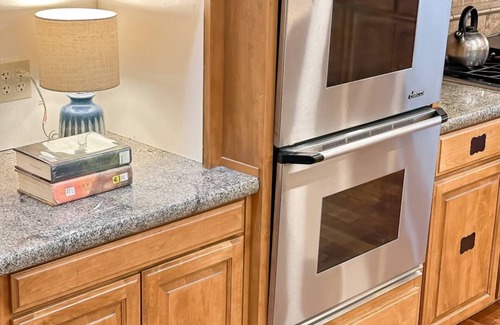Visalia Villa | Perfect 2-Family Sequoia Pool Getaway – Playground, Gym, Chef's Kitchen