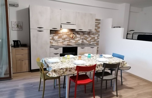 Peschiera del Garda Apartment | Perfect apartment for groups and families within walking distance of Lake Garda