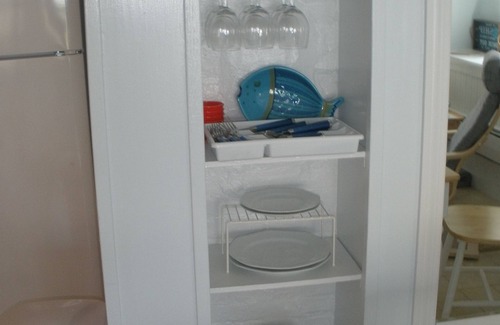 Rockport Apartment | Perfect apartment for a single or couple. Short walk to Front Beach and Town.