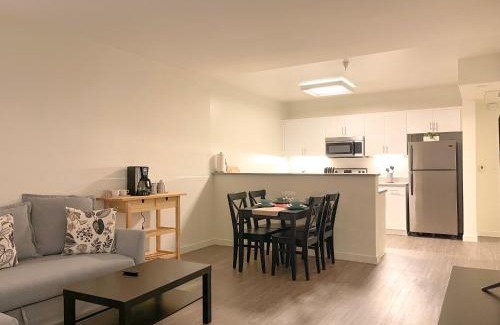 Arts District Apartment | Perfect Apt w Parking Gym Pool WIFI in Arts District DTLA near Little Tokyo B4