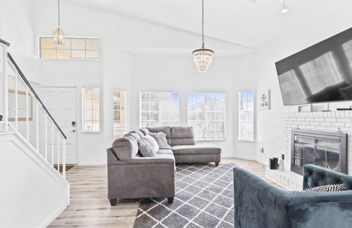 Pumpkin Center House | Perfect Bakersfield Getaway Minutes to Downtown!