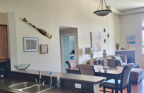 East Kootenay Condo | PERFECT BEACH/MOUNTAIN GETAWAY