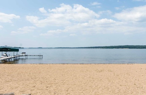 Pequot Lakes House | Perfect Beach on Whitefish Gold Coast