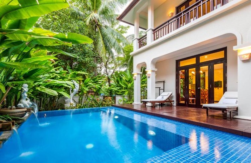 Ngu Hanh Son Villa | Perfect Beach Villa 5-star Resort