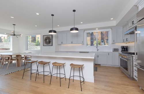 Big Sky House | Perfect Big Sky Retreat - In the Heart of the Meadow - Sleeps 16+