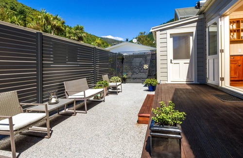 Nelson South Villa | Perfect Central Nelson Location at the City Fringe in The Brook