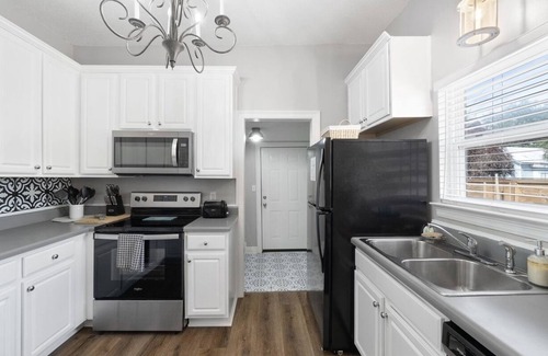 Sanders Beach House | Perfect Centralized Location!