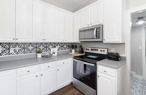 Sanders Beach House | Perfect Centralized Location!