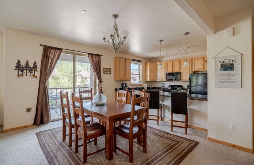 Winter Park Condo | ☑ Perfect Downtown Location | Close to Skiing & Park | Trailhead Lodges 822