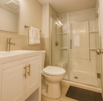 Downtown Apartment | Perfect Downtown Stay Yale Walk Sallys Apizza