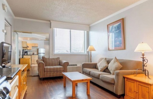 Steamboat Springs Apartment | Perfect Escape! Serene Unit, Near Bashor Ski Lift, Kitchen