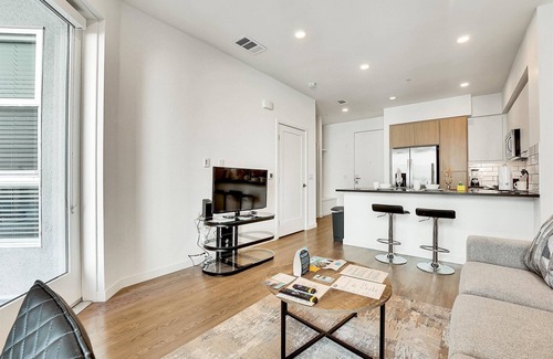 Mission Valley Apartment | Perfect Family Destination! w/Kids Lounge & Wifi