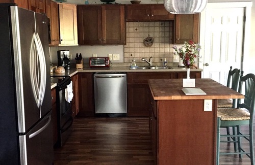 Woodfin House | Perfect Family/Friends Getaway, Min to Everything
