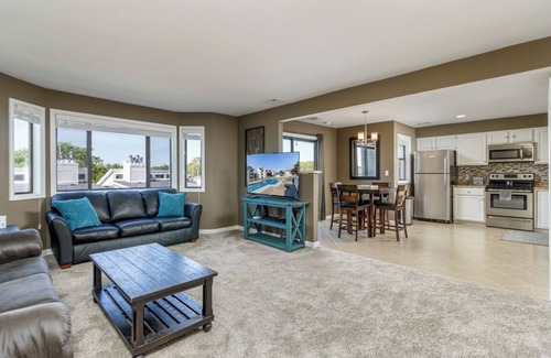 Osage Beach Condo | Perfect Family Lake Getaway with Pool!