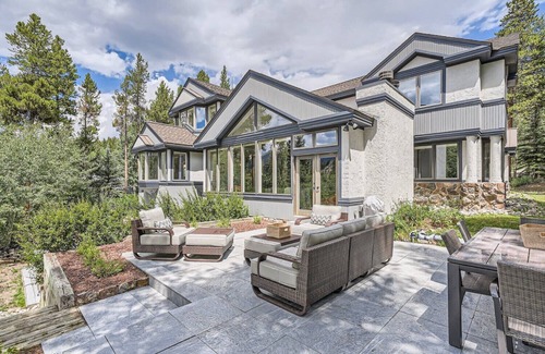 Baldy Mountain House | Perfect family mountain home! On shuttle route.