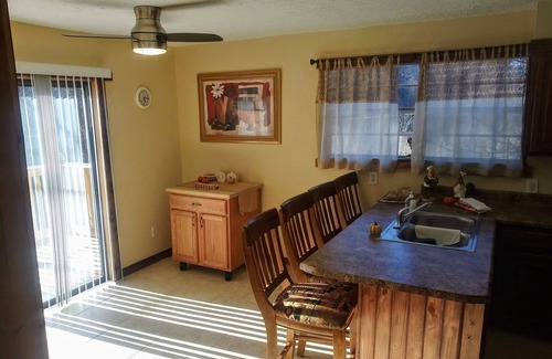 Corryton House | Perfect Family Reunion Vacation Rental - 3 Remodeled Houses near Dollywood