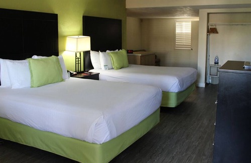 Old Town House | Perfect for a Family Getaway! Two Units Close to SeaWorld San Diego, w/ Parking!