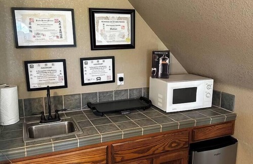 McKinleyville Apartment | Perfect for family visiting a Cal Poly Student!