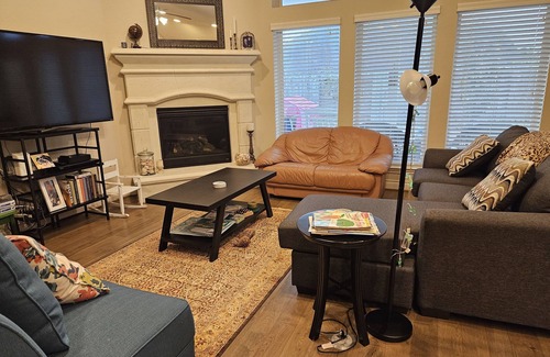 Houston House | Perfect for families, near Houston, Medical Center, NASA, Gulf Coast! Pets OK.