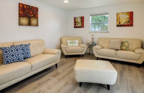 Bayshore Gardens House | Perfect for family beach vacation
