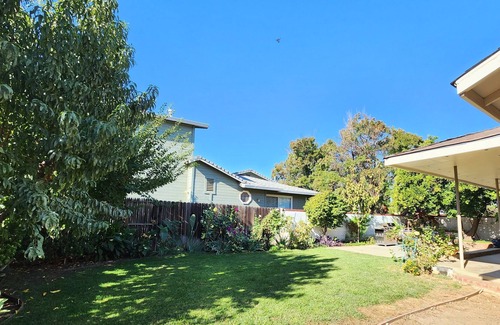 Winters House | Perfect for Family or Group Stay! Walk to Downtown + Easy Checkout