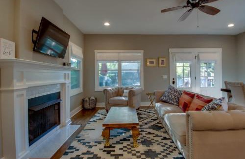 Hope Gardens House | Perfect for Groups - Fenced-In Yard Pet Friendly