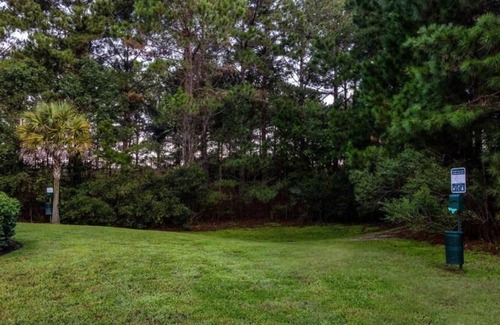 Okatie House | Perfect for Spending Quality Downtime, 2 Rooms, Minutes to Savannah Beach!