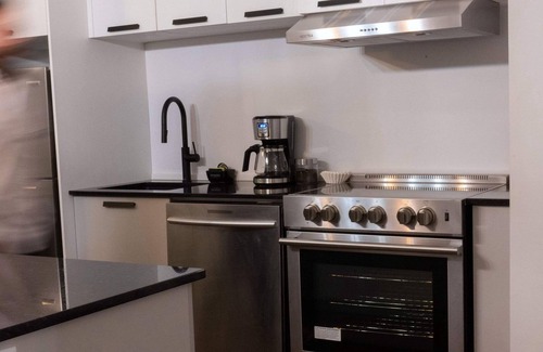 Saint-Jean-Baptiste Apartment | Perfect Getaway: Cozy Apartment in the Heart of Quebec!nnnn