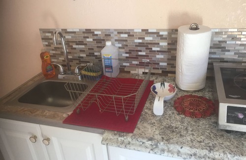Warm Mineral Springs House | Perfect getaway! Newly remodeled waterfront suite.