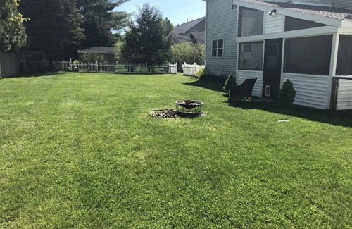 Saratoga Springs House | Perfect location in Saratoga Springs