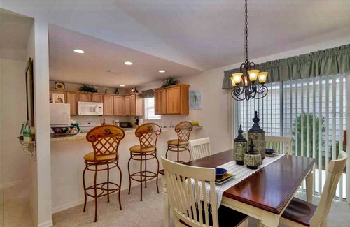 The Villages Villa | Perfect Location 2/2 Villa in Creekside Landing walking distance to Lake Sumter