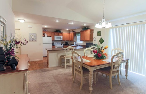 The Villages Villa | PERFECT LOCATION BETWEEN BROWNWOOD AND LAKE SUMTER.